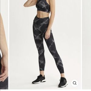 Varley Century Legging - Black Tie Dye